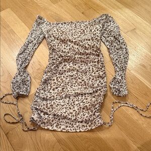 Elegant Cheetah Print Long Sleeve Dress